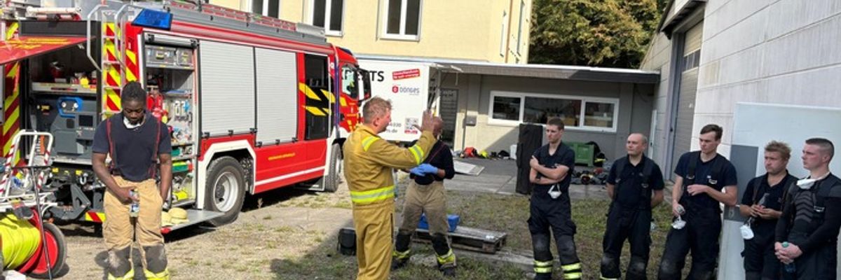 FW-PL: Feuerwehr Plettenberg trainiert realitätsnahe Brandbekämpfung