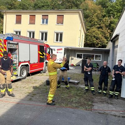 FW-PL: Feuerwehr Plettenberg trainiert realitätsnahe Brandbekämpfung