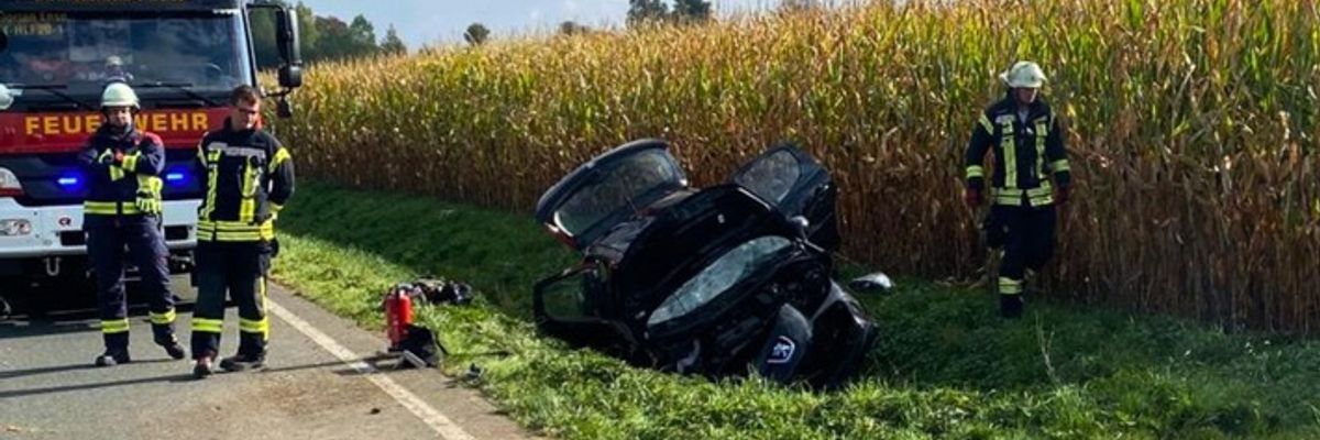 FW Ense: Zwei Verletzte bei Verkehrsunfall
