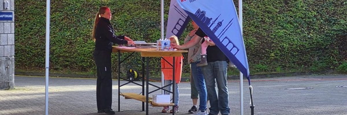 FW-Velbert: Türen auf mit der Maus: Kleine Wunder bei der Feuerwehr Velbert