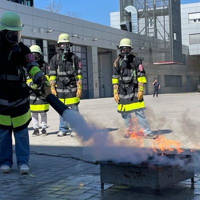 FW-M: Girlsday bei der Feuerwehr München (Stadtgebiet)