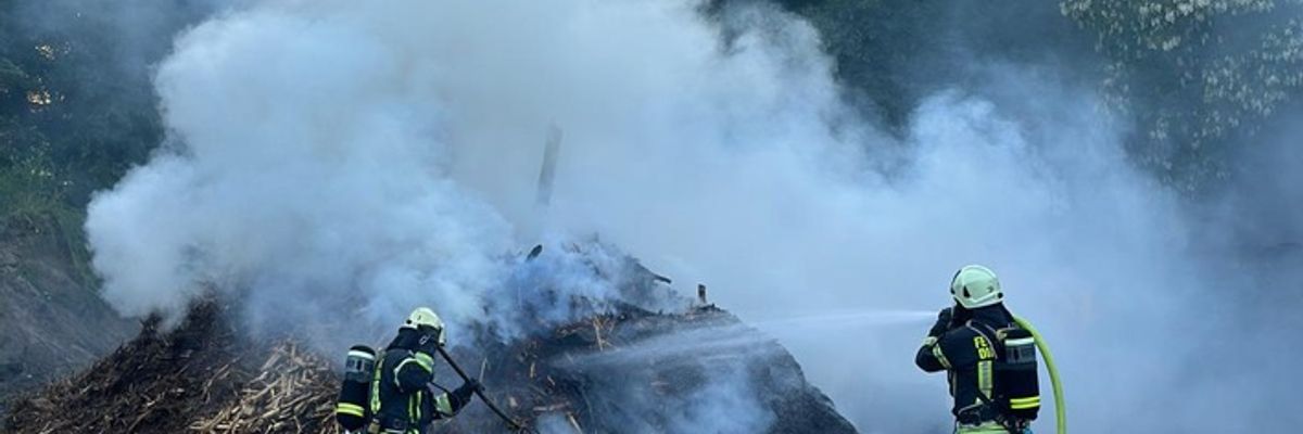 FW Dinslaken: Einsatzreicher Montag bei der Feuerwehr Dinslaken.