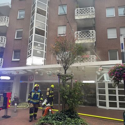 FW-GE: Brand in Wohn- und Geschäftshaus in Gelsenkirchen-Buer
