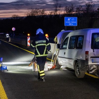 FW-MK: Verkehrsunfall auf der BAB 46