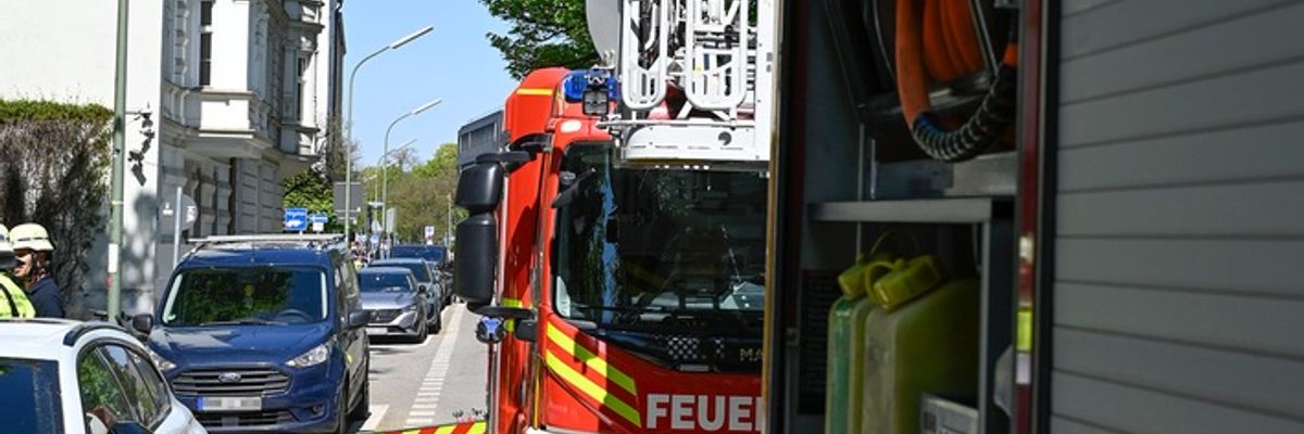 FW-M: Brandmeldeanlage meldet Dachstuhlbrand (Schwabing)