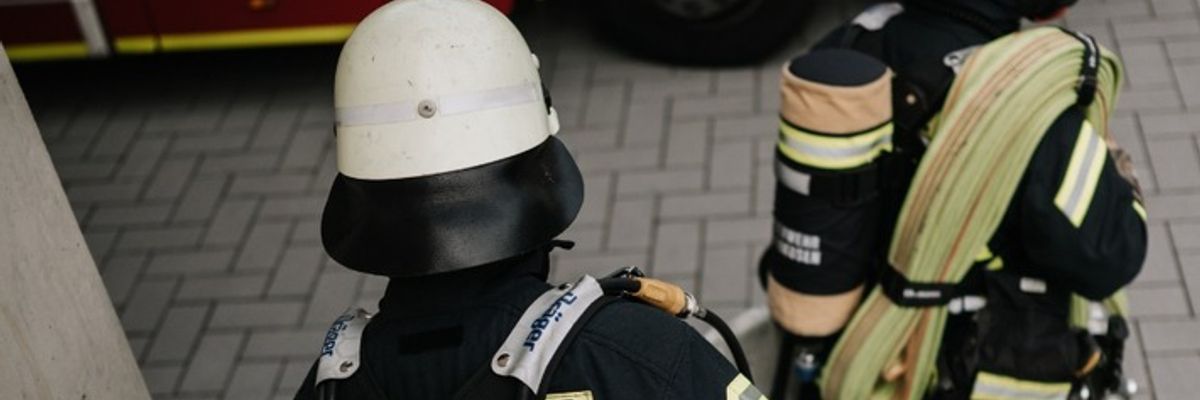 FW-LEV: Brand in Schlebusch