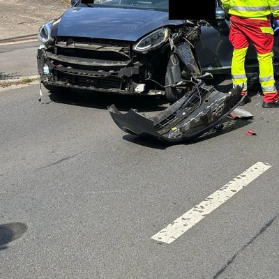 FW-EN: Schwere Verkehrsunfall am Mittag auf der Straße Herdecker Bach B54