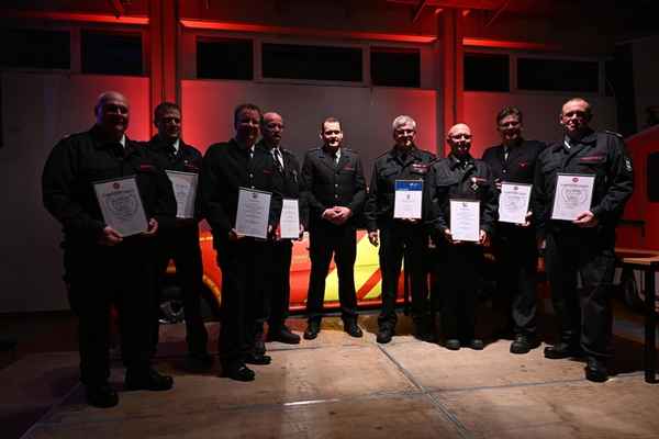 FW-HAAN: +++ Neujahrsempfang der Feuerwehr Haan: Rückblick auf ein einsatzreiches Jahr +++