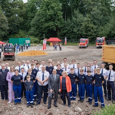 FW-E: Neubau der Feuerwache Werden/Heidhausen startet mit symbolischem Spatenstich