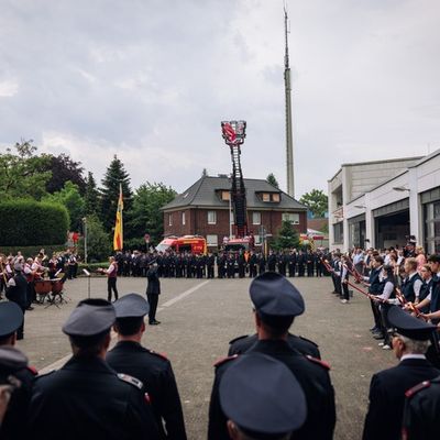 FW-WRN: Ehre für 18 Jahre Engagement - Stadtbrandinspektor Thomas Temmann feierlich verabschiedet
