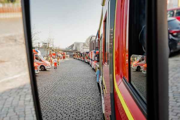 FW Bremerhaven: Große Ernennungsfeier der Feuerwehr Bremerhaven