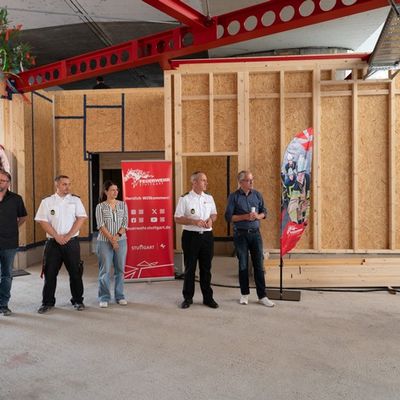 FW Stuttgart: Richtfest an der Interims-Feuerwache 1