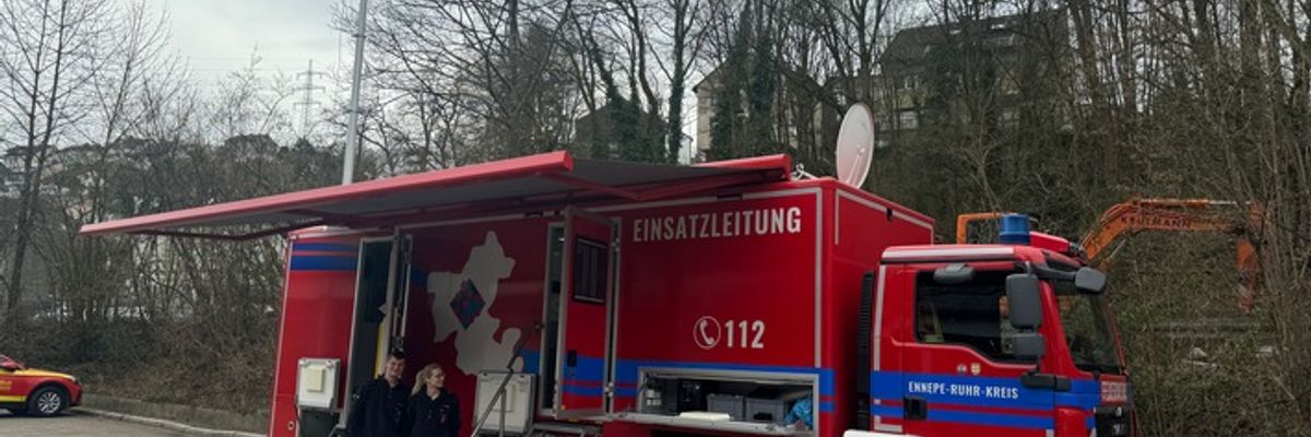 FW-EN: Führungskräfte-Fortbildung für den Ernstfall - Führungskräfte und IuK Gruppe übten gemeinsam