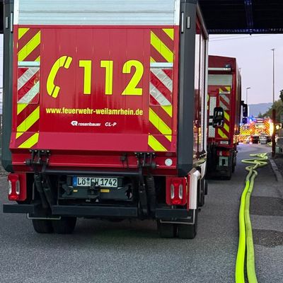 Feuerwehr Weil: Feuerwehr stoppt Gefahrstoffaustritt im Umschlagbahnhof Weil am Rhein