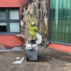 FW-GLA: Verpuffung an Gasgrill - Eine schwer verletzte Person und Fassadenbrand bei Gewerbebetrieb