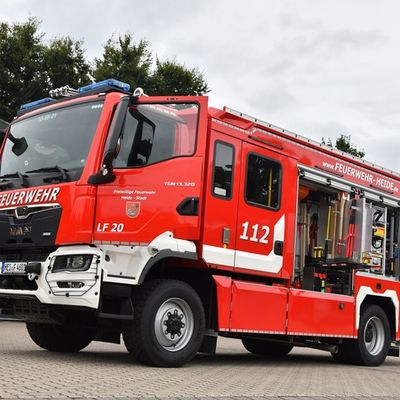 FW Heide: Neues Löschfahrzeug für die Freiwillige Feuerwehr Heide-Stadt in Dienst gestellt
