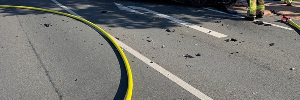 FW-DT: Schwerer Verkehrsunfall am Samstagmorgen auf der Lageschen Straße