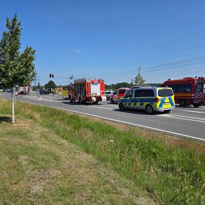 FW Datteln: Verkehrsunfall und Sprengung eines Kampfmittelfundes fordern Feuerwehr Datteln