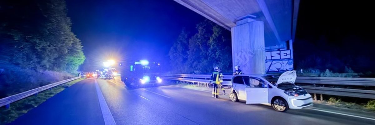 FFW Schwalmtal: Verkehrsunfall auf der A 52 in Fahrtrichtung Düsseldorf