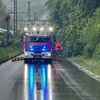 FW-EN: Bäume blockieren Fahrbahn - Feuerwehr Wetter (Ruhr) am Morgen im Einsatz