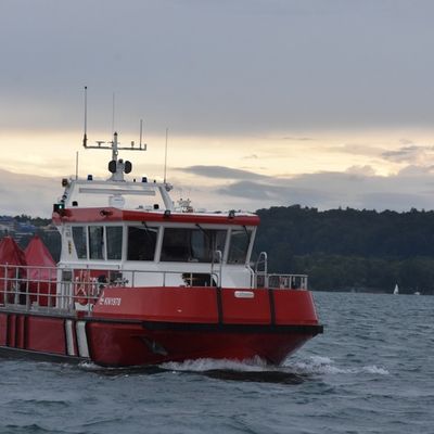FW Konstanz: Übung auf dem Bodensee - Brand auf einem Fahrgastschiff