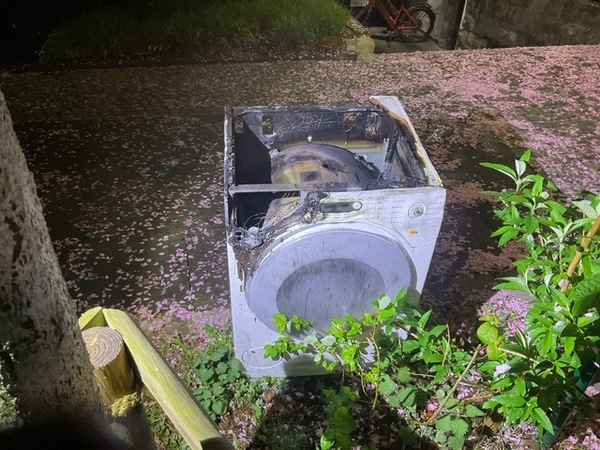 FW-DO: Kellerbrand in Dortmunder Einfamilienhaus