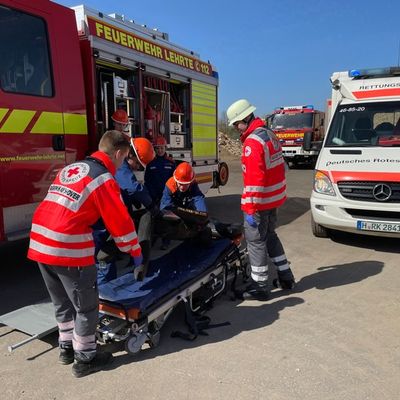 FW Lehrte: Erfolgreicher Ausbildungsnachmittag der Stadtjugendfeuerwehr Lehrte