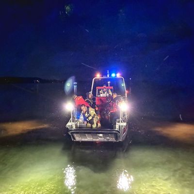 FW Konstanz: Gekentertes Segelboot im Konstanzer Trichter