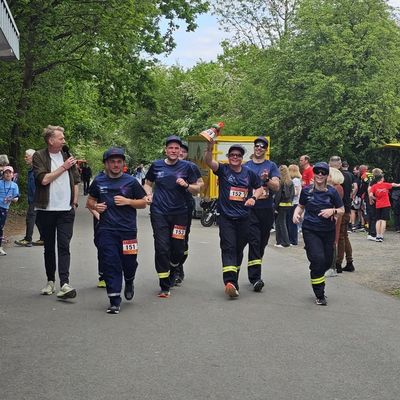 FW Beverungen: Löschgruppe Dalhausen erfolgreich beim 11. HXFireRun vertreten / Teamgeist auch neben dem Einsatzdienst
