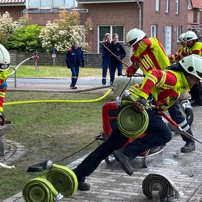 FW Lehrte: Moorwettkämpfe der Lehrter Feuerwehren mit Heiratsantrag