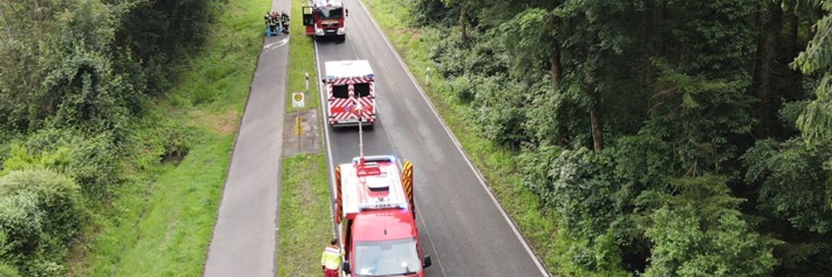FFW Schwalmtal: F2 - Brennt Kleingebäude: Schwalmtaler Feuerwehr unterstützt bei Einsatz in Niederkrüchten