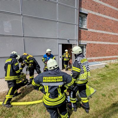 FW-KLE: Zimmerbrand auf Forensischer Station der LVR-Klinik Bedburg-Hau