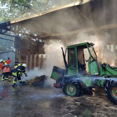 FW-ROW: Übergreifen der Flammen verhindert