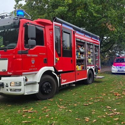 FW Celle: Feuer in Umkleiden auf dem Sportplatz in Vorwerk