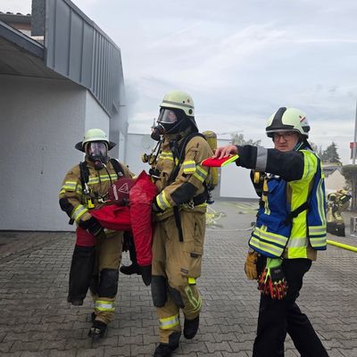 FW Menden: Einsatzbereit für die Feuerwehr? Feuerwehr Menden lädt ein zum Info- und Erlebnisabend
