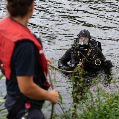 FW-E: Vermisste Person - Umfangreiche Suchmaßnahmen an der Ruhr