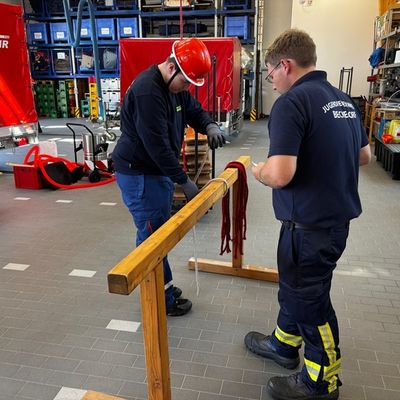FW Südheide: Feuerwehrnachwuchs der Gemeinde Südheide erhält Jugendflamme Stufe 1