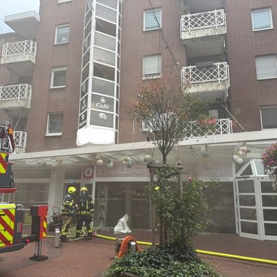 FW-GE: Brand in Wohn- und Geschäftshaus in Gelsenkirchen-Buer