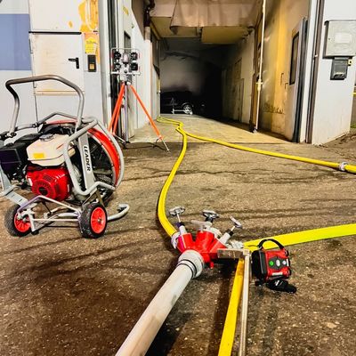 FW Pforzheim: Brand in einer Lackiererei