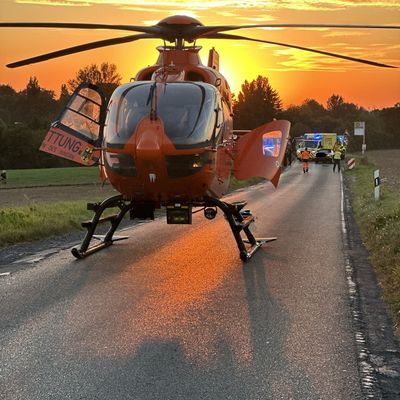 FW Ratingen: 25.08.25, Verkehrsunfall Ratingen, Mettmanner Str.