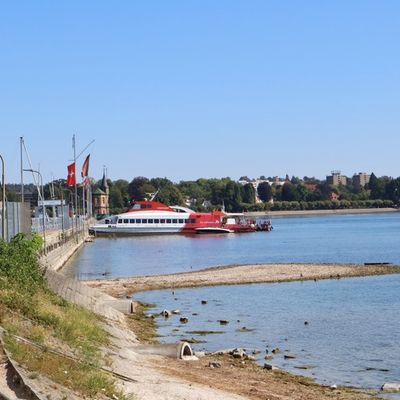 FW Konstanz: Schiffsunfall am Konstanzer Hafen