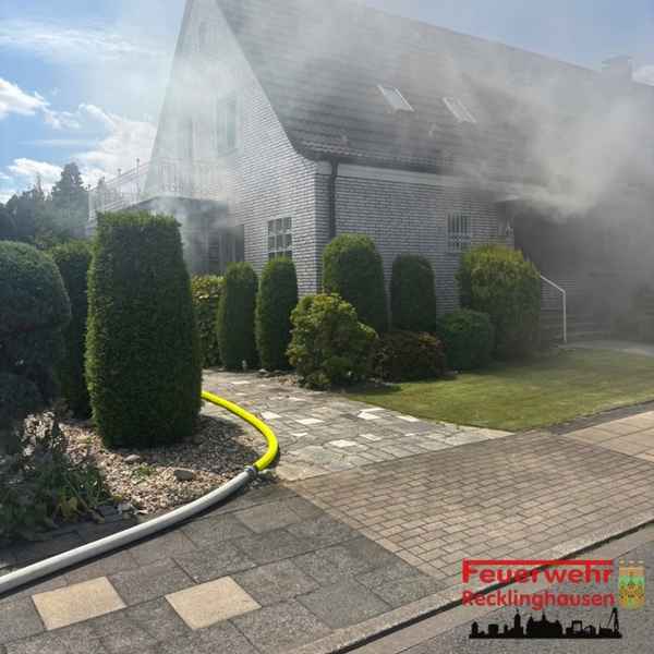 FW-RE: Kellerbrand in Recklinghausen-Suderwich - keine Verletzten