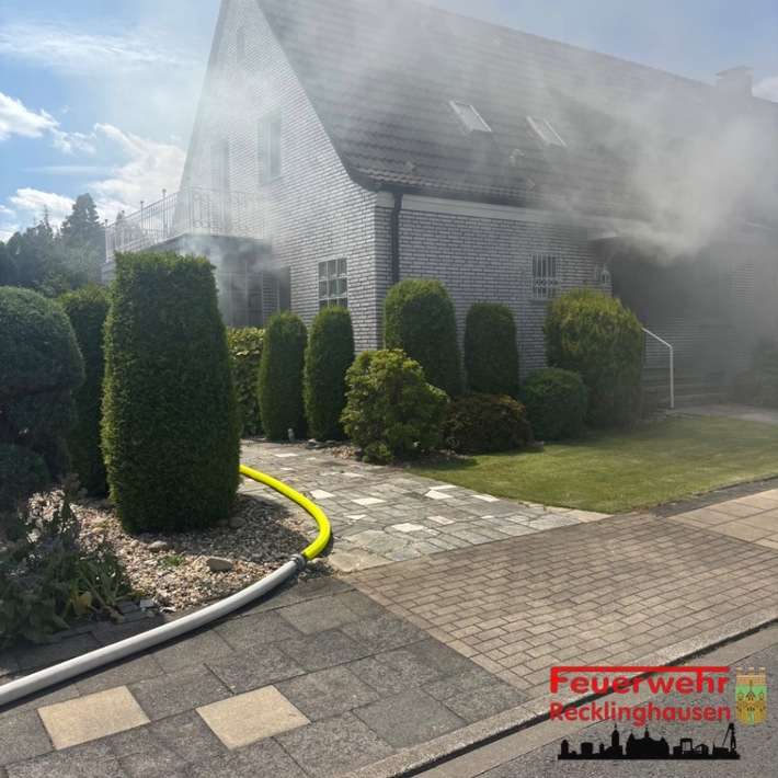 FW-RE: Kellerbrand in Recklinghausen-Suderwich - keine Verletzten