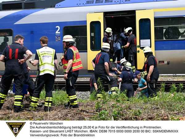 FW-M: Regionalbahn evakuiert (Berg am Laim)
