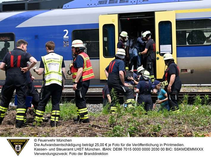 FW-M: Regionalbahn evakuiert (Berg am Laim)