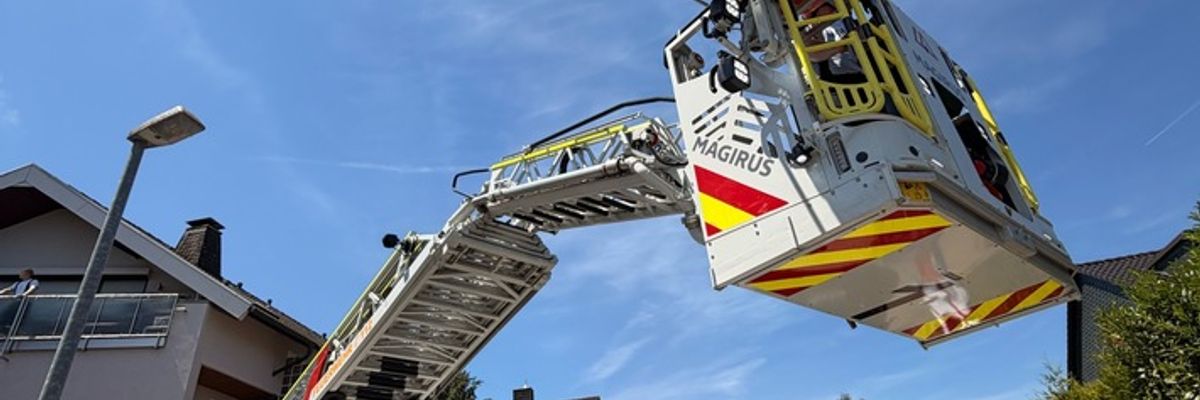 FW-EN: Person ruft aus Wohnung um Hilfe - Feuerwehr öffnet Tür