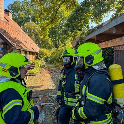 FW Flotwedel: Dachstuhlbrand in Sandlingen endet glimpflich