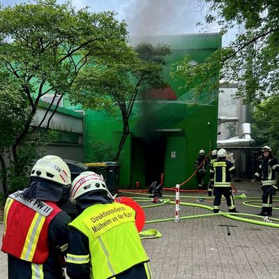 FW-MH: Feuerwehreinsatz am Schul- und Sportzentrum Boverstraße