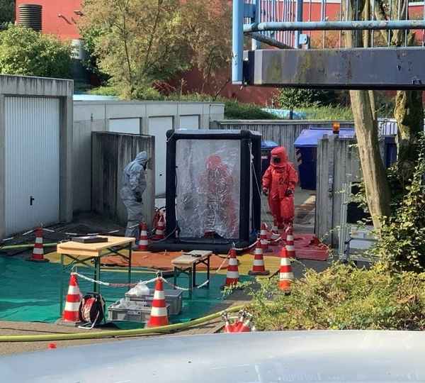 FW-GE: Chlorgasaustritt im öffentlichen Schwimmbad - Undichtigkeit erfolgreich behoben
