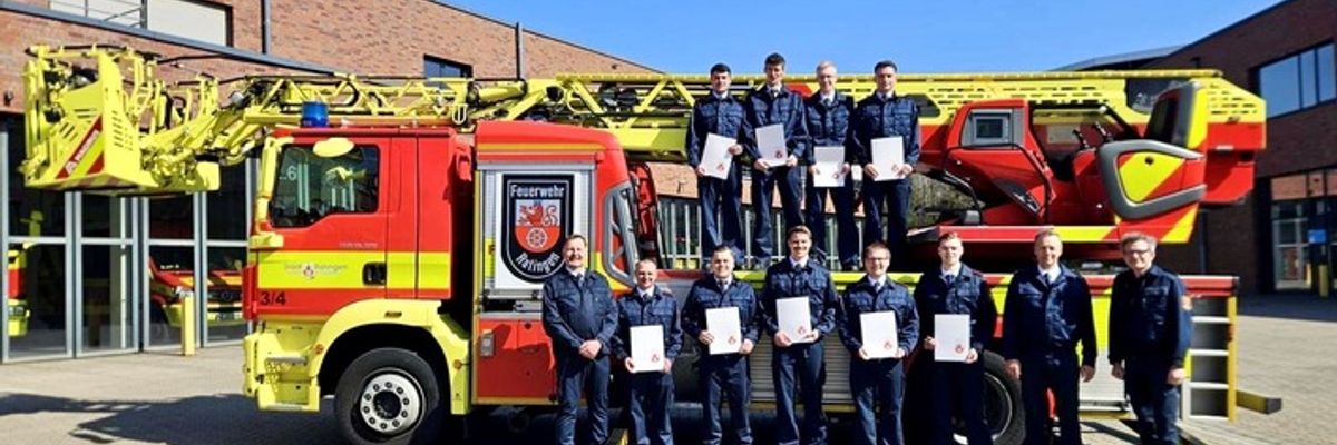FW Ratingen: Ein neuer Meilenstein für unser Team: Die Beförderung unserer Brandmeisteranwärter